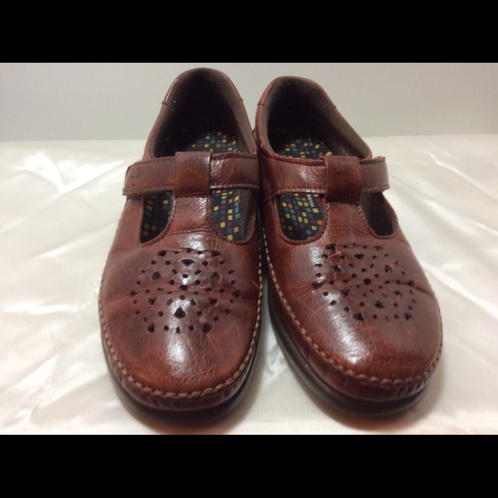 SAS Size 6 1/2 Loafers